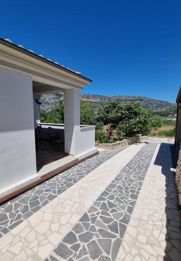 Villa Biriculi Доргали Екстериор снимка